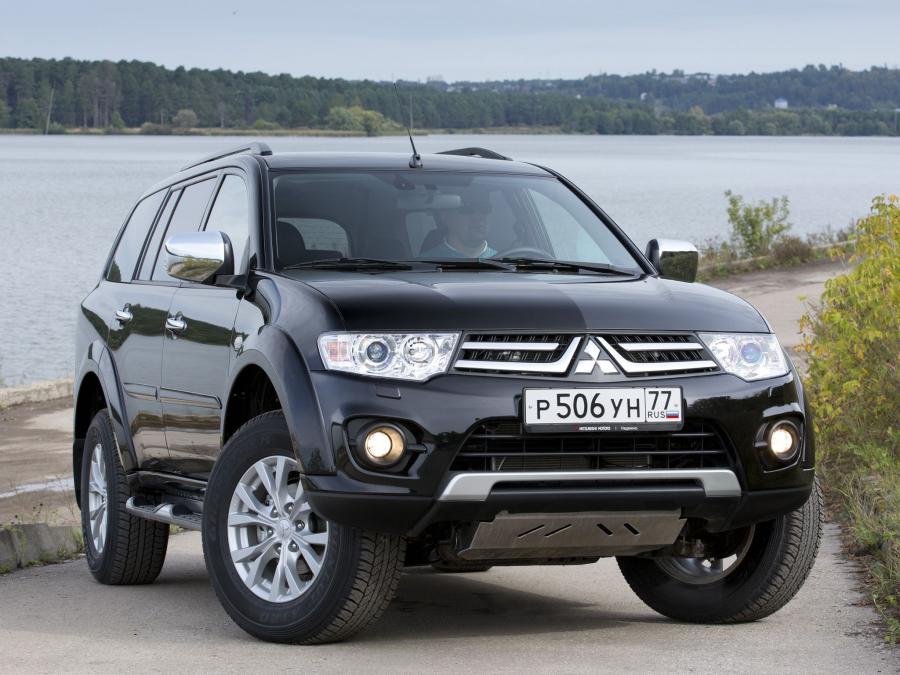  Mitsubishi Pajero Sport 2013 года  (фото 11 из 34)